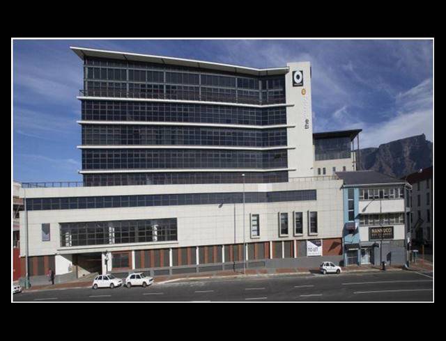 348M² OFFICE TO LET IN WOODSTOCK